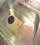 �����s�̃L�b�`���N���[�j���O�A�V���N����