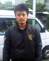 �n�E�X�N���[�j���O�X�^�b�t